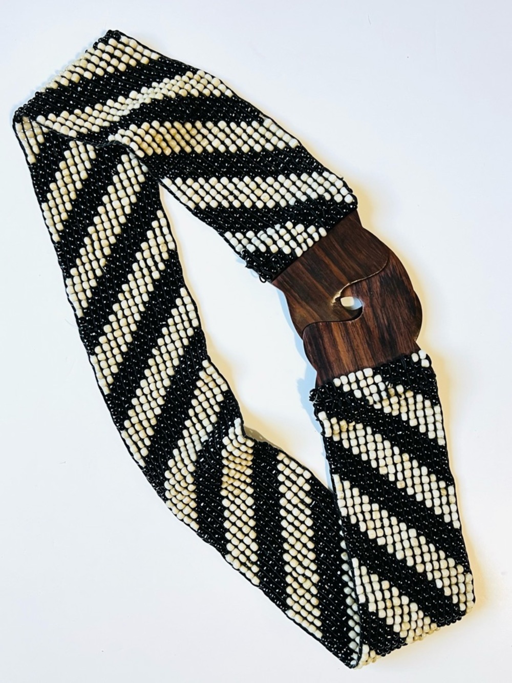 Vintage Boho Chic Black & White Glass Bead Stretch Belt Wood Hook & Eye Buckle